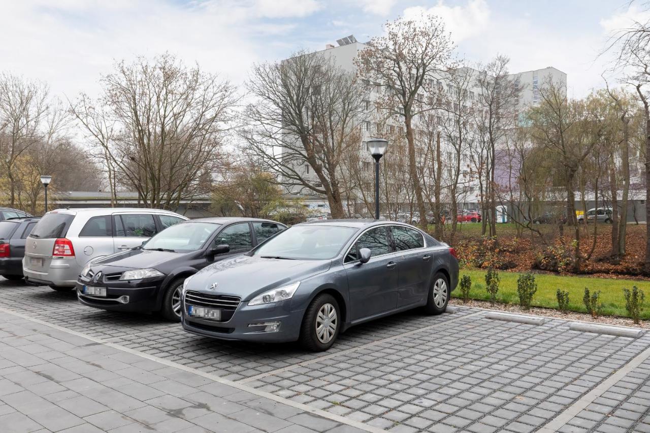 Apartamenty Platany Z Parkingiem By Noclegi Renters Kolberg Exterior foto